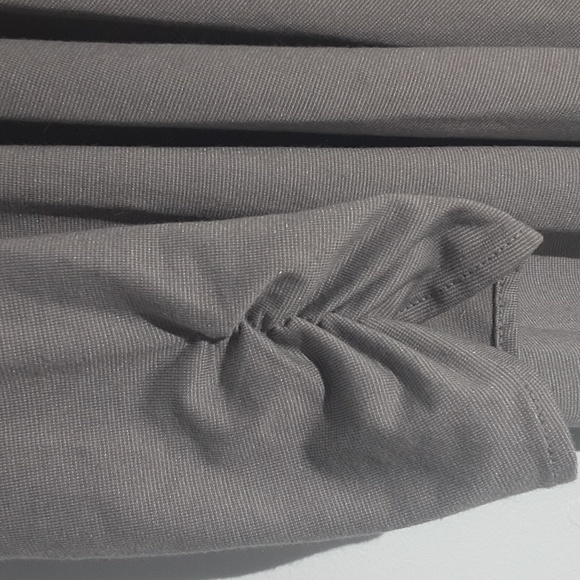 Worthington Petite XL Womans Sweater. Gray. Excellent condition. Very flattering - Picture 4 of 7